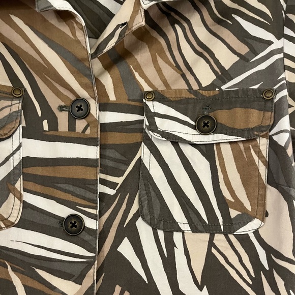 Chico’s printed button down shirt/jacket - Picture 3 of 6